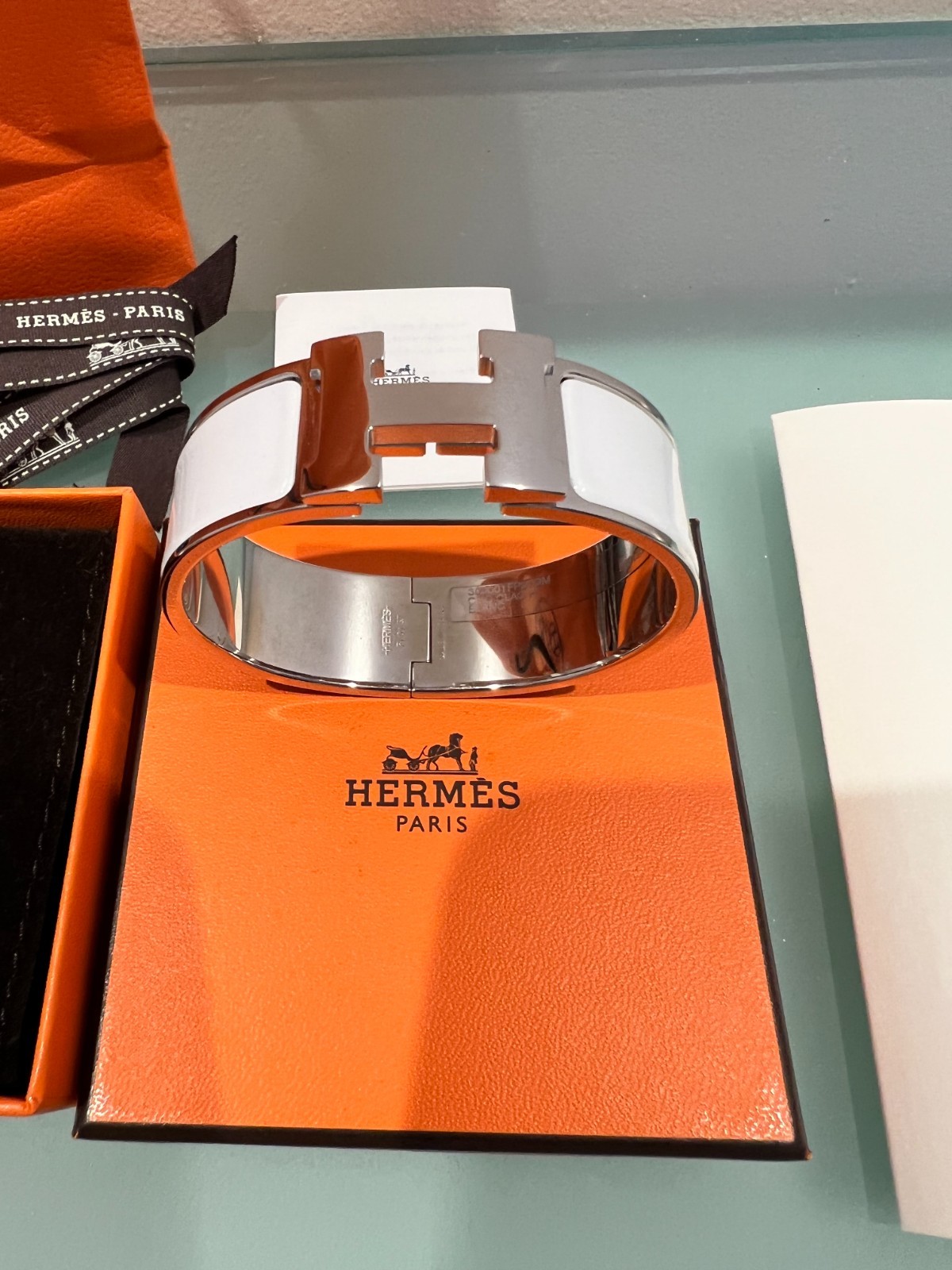 New Authentic HERMES Silver White Enamel Clic Clac H Wide Bracelet Size M/L GM