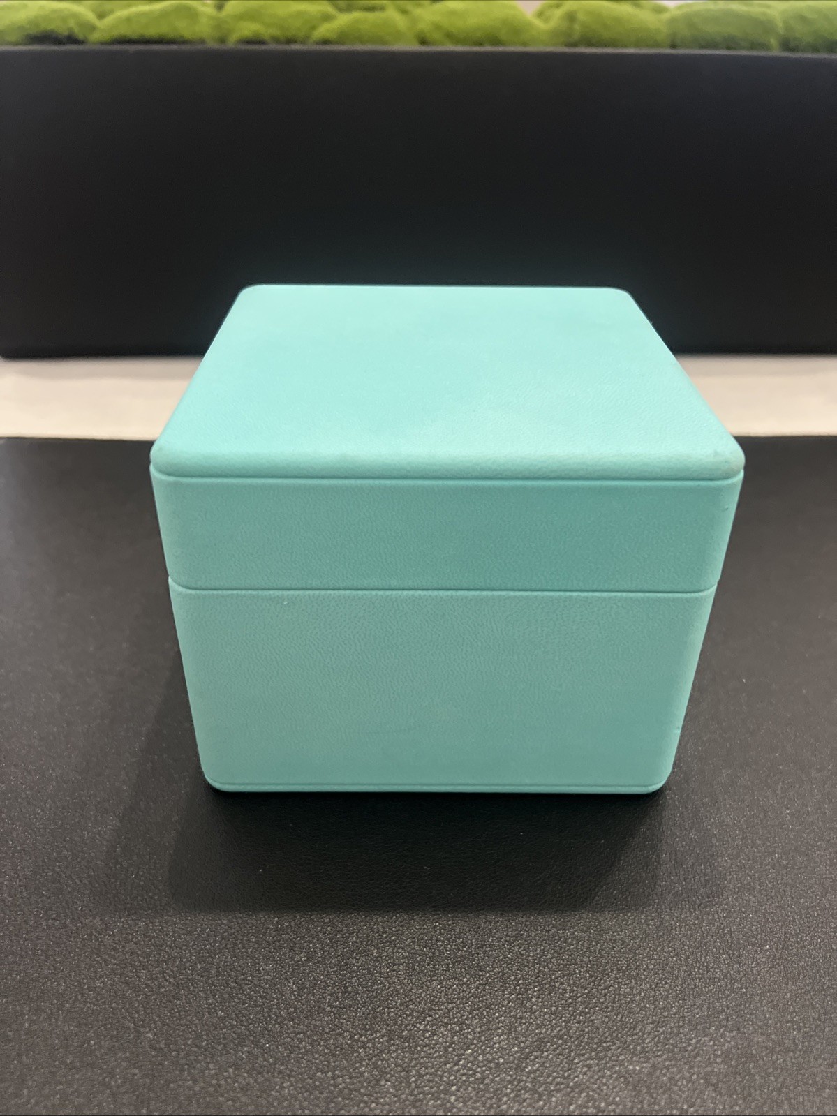 TIFFANY & CO. LARGE BLUE LEATHER WATCH OR BRACELET JEWELRY PRESENTATION CASE