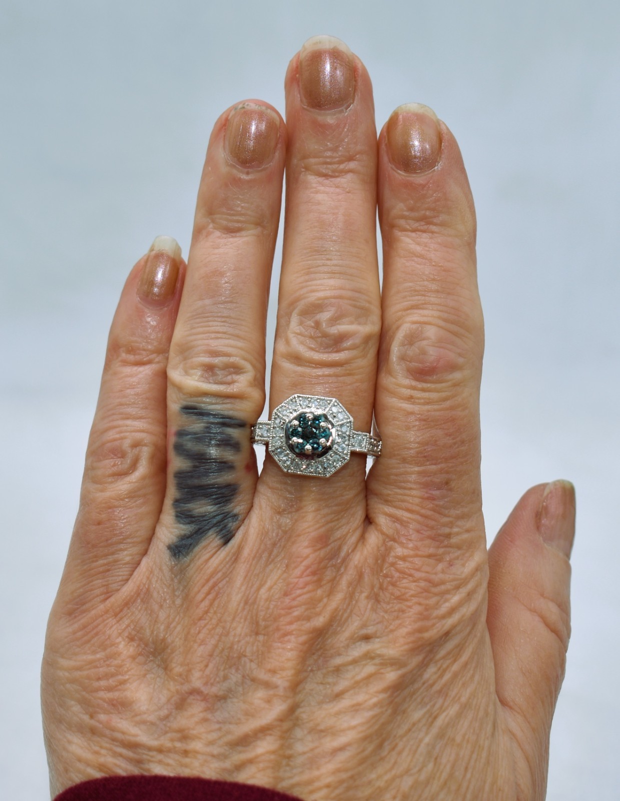 0.57 CT TW Treated Blue & White Diamonds Sterling Silver Halo Ring Size 8-1/4