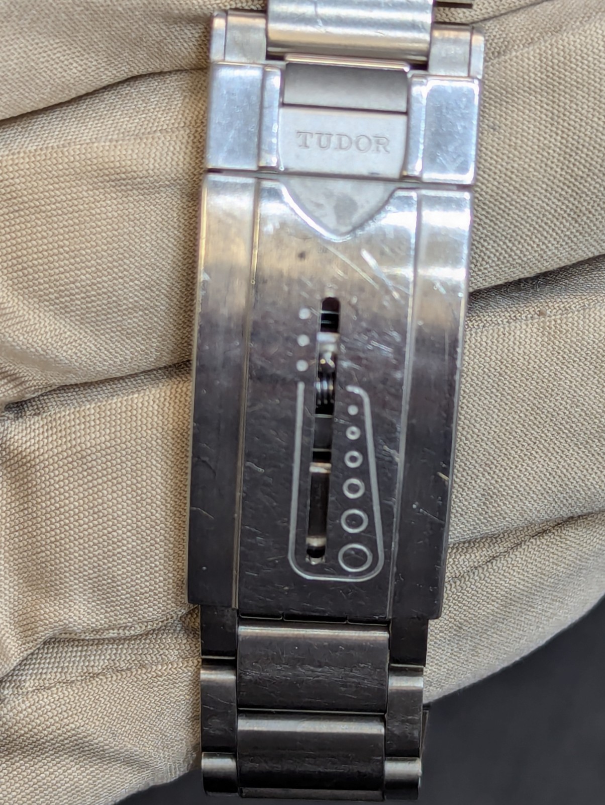 *Full Set* Tudor Pelagos Titanium Left Crown 42mm Men’s Watch M25610TNL-0001