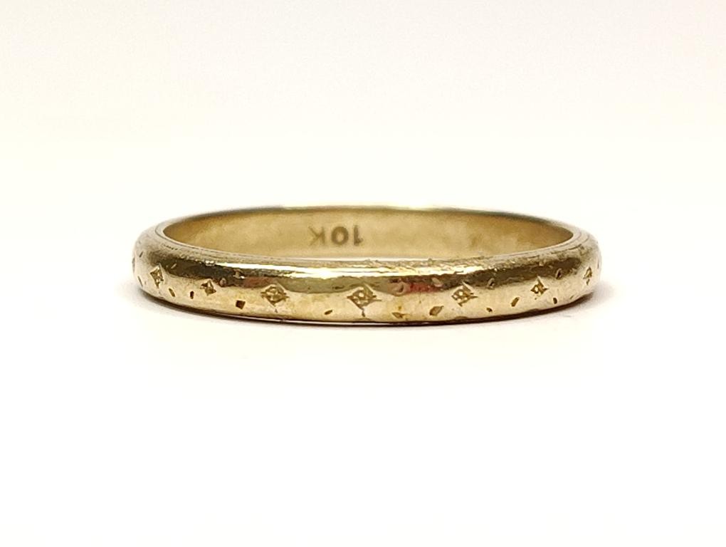 10K Yellow Gold Lady’s Wedding Band 1.95G sz 7.25 (SB1116518)