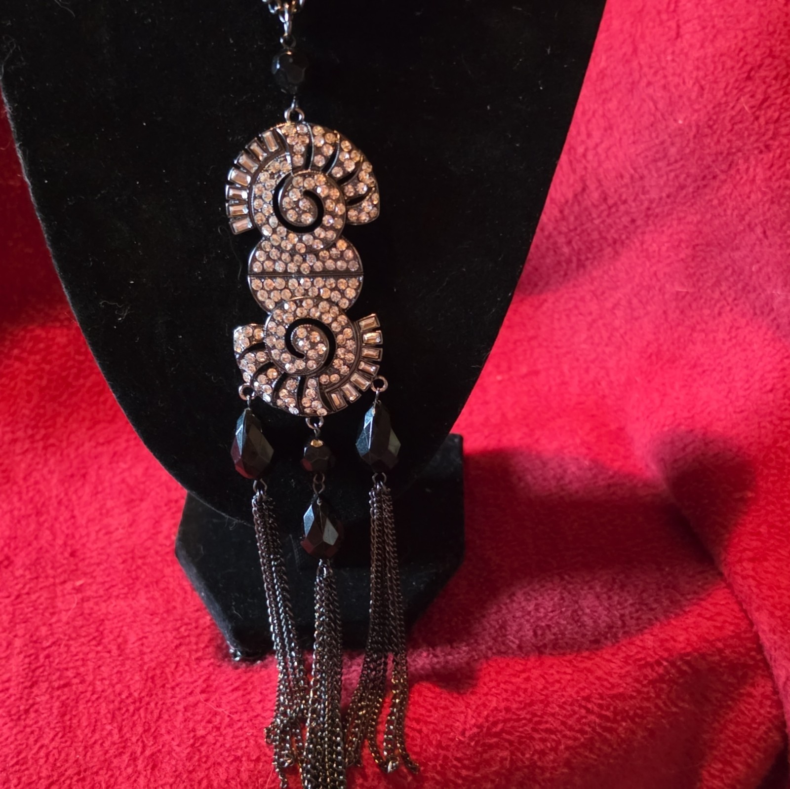 Black Silver Tone Curb Link Clear Crystal Rhinestone Tassel Necklace 28″ chain