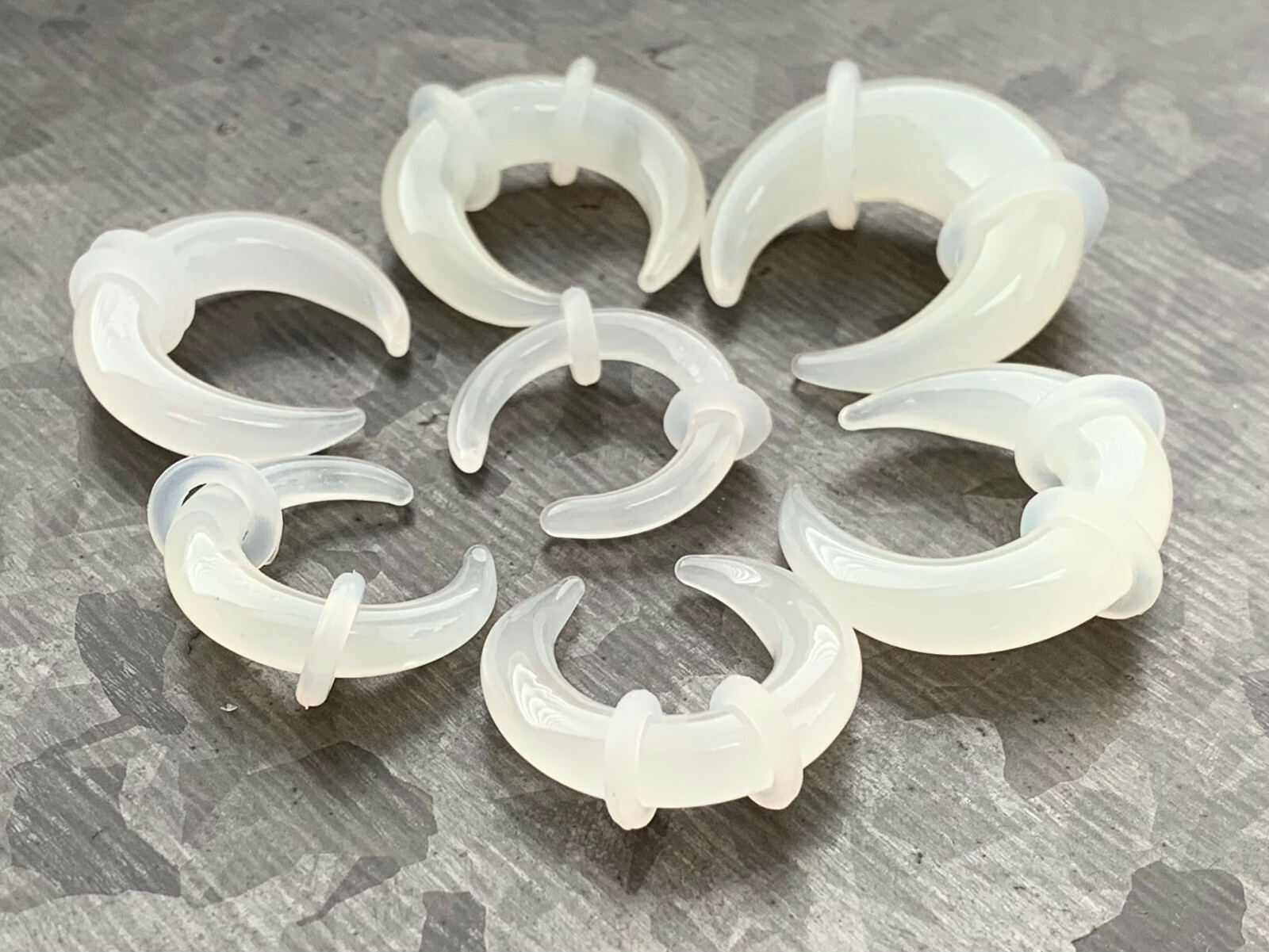 PAIR White Glass Buffalo Style Tapers Plugs Expanders Gauges Septum Pincer
