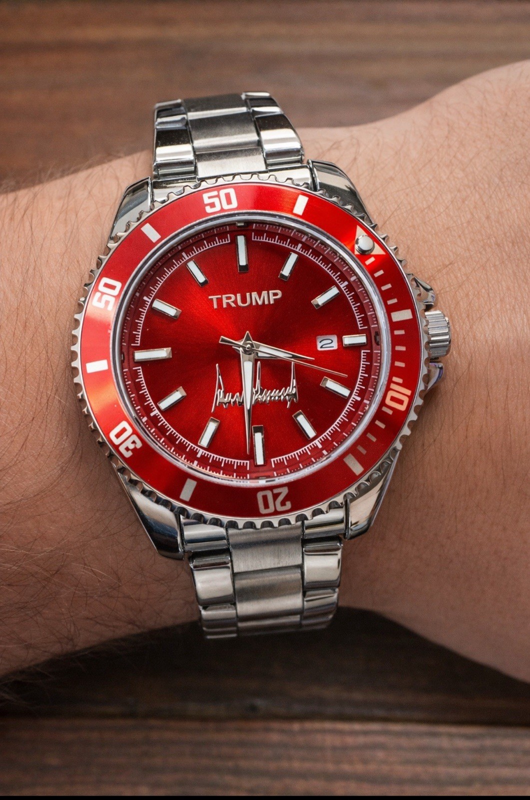 Donald Trump Mens Watch. Fight Fight Fight.Red Beauty Men’s New with Papers.
