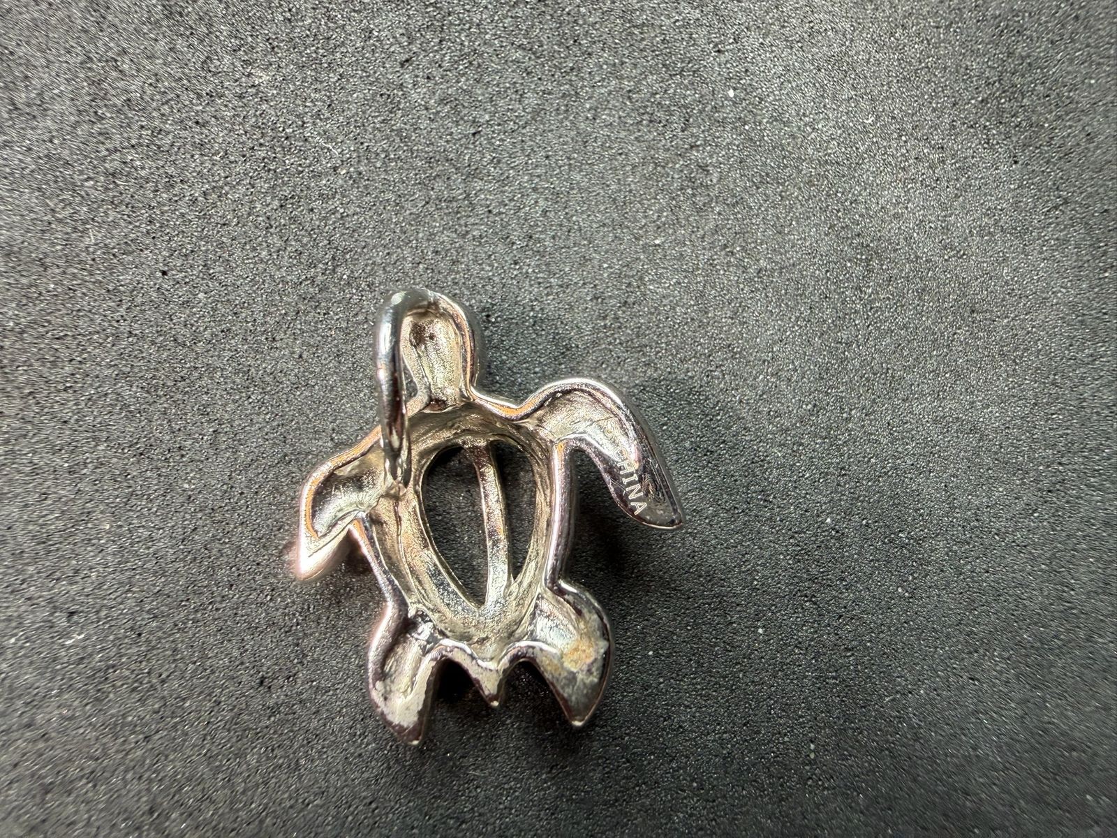 3.29g Vintage Sterling Silver 925 Turtle Pendant Blue Inlay Sea Ocean M