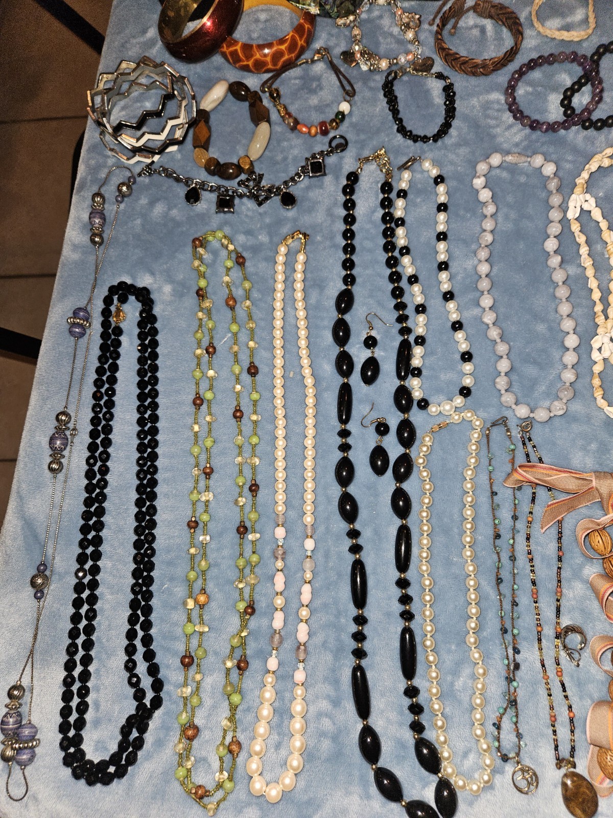 Vintage Jewelry lot Signed-Unsigned 1/2 Lbs 8-15 Very Nice Pieces.