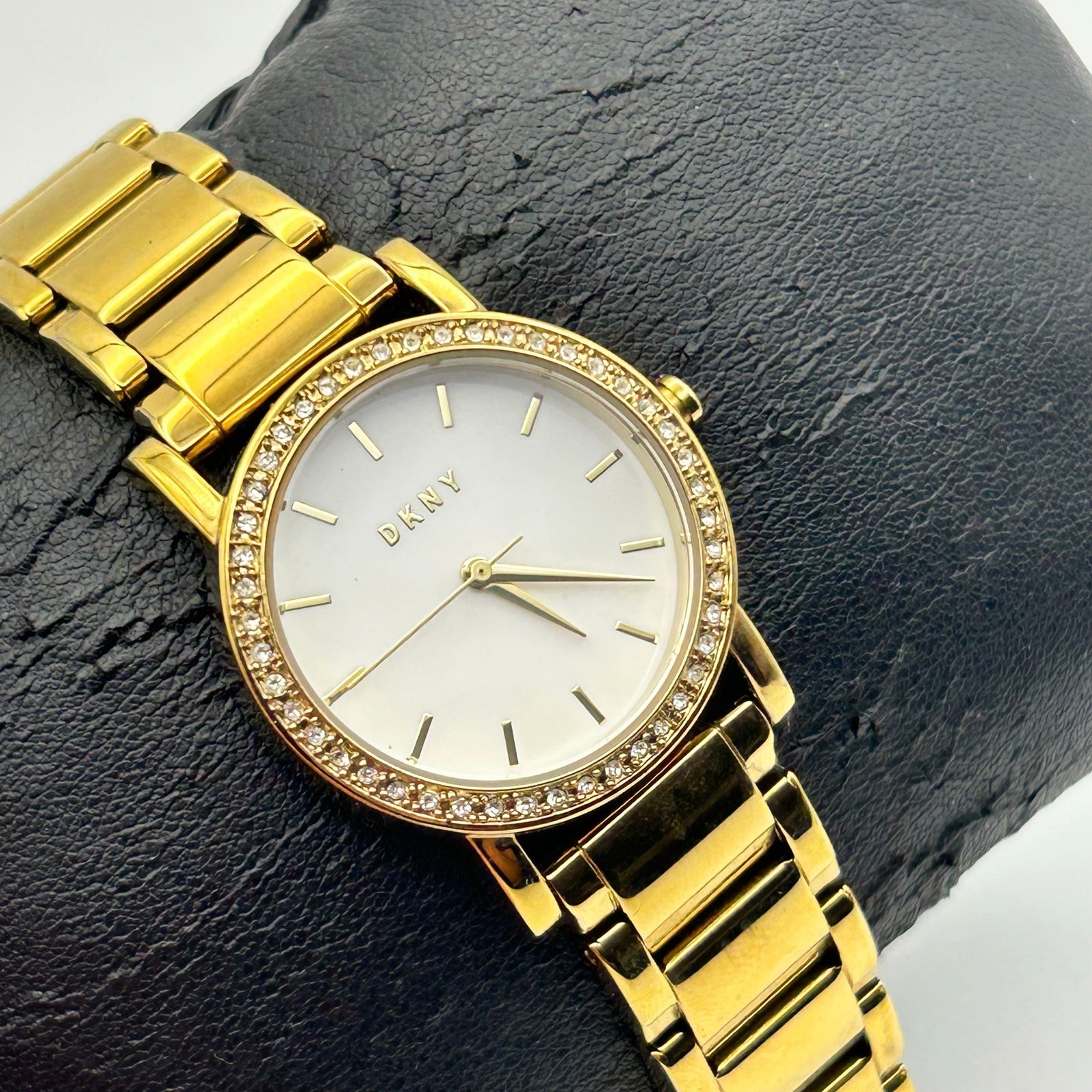 DKNY Soho Gold-tone Crystal Bezel White Dial St. Steel Watch New Battery