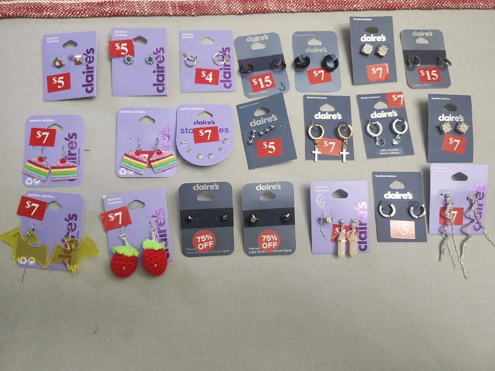 Claire’s Fashion Jewelry Pierced Earrings. Lot Of 21 Pieces..