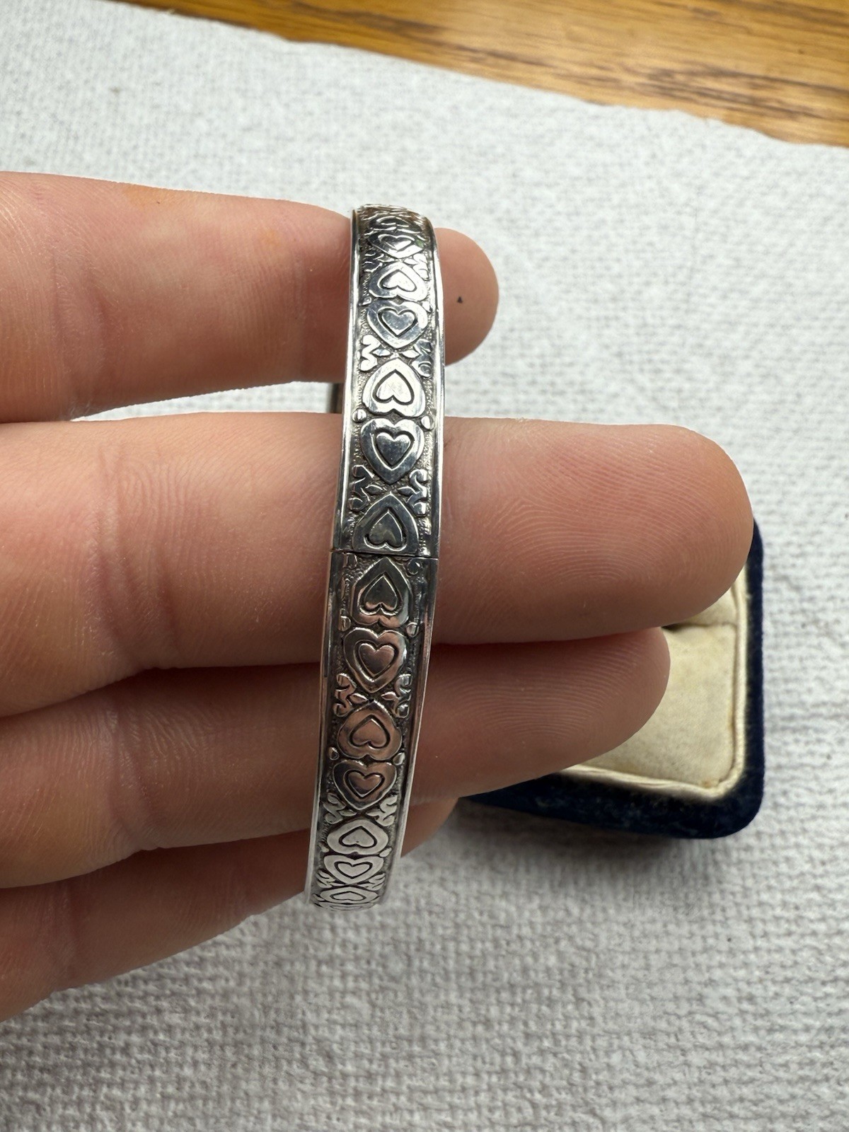 Sterling silver heart bracelet Bangle 8.8grams