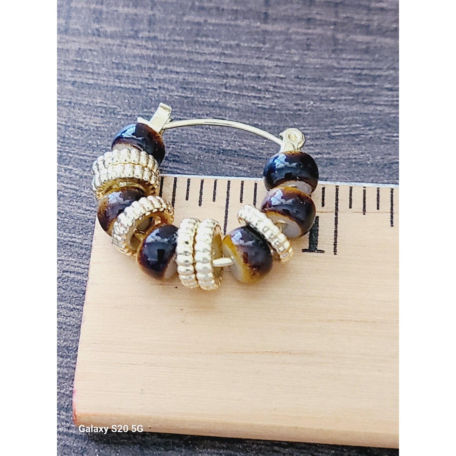 Gold Tone Beaded Hoop Earrings Brown Amber Earth Tone Latch Back 1 Inch