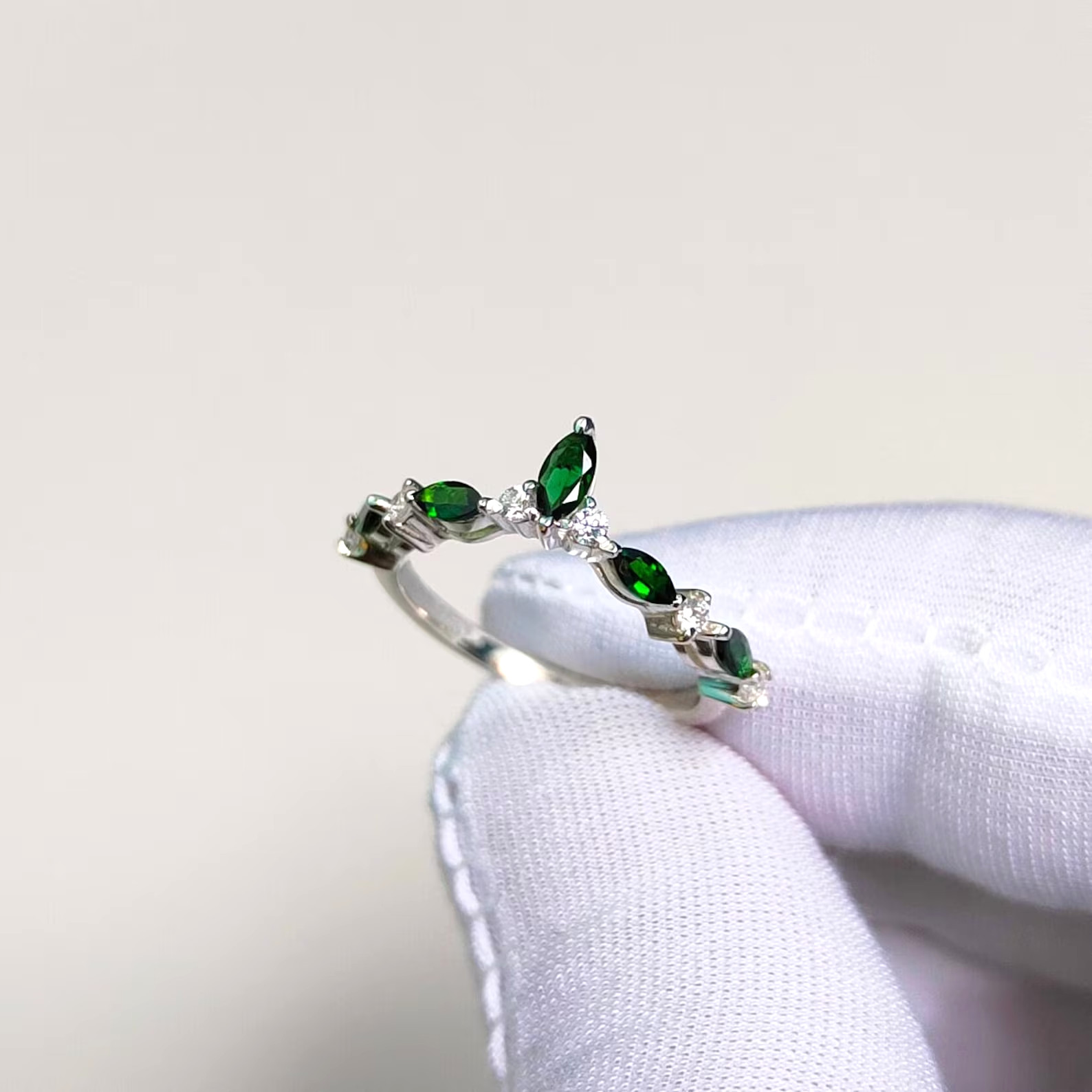 chrome diopside Ring, 925 sterling silver ring Moissanite wedding band