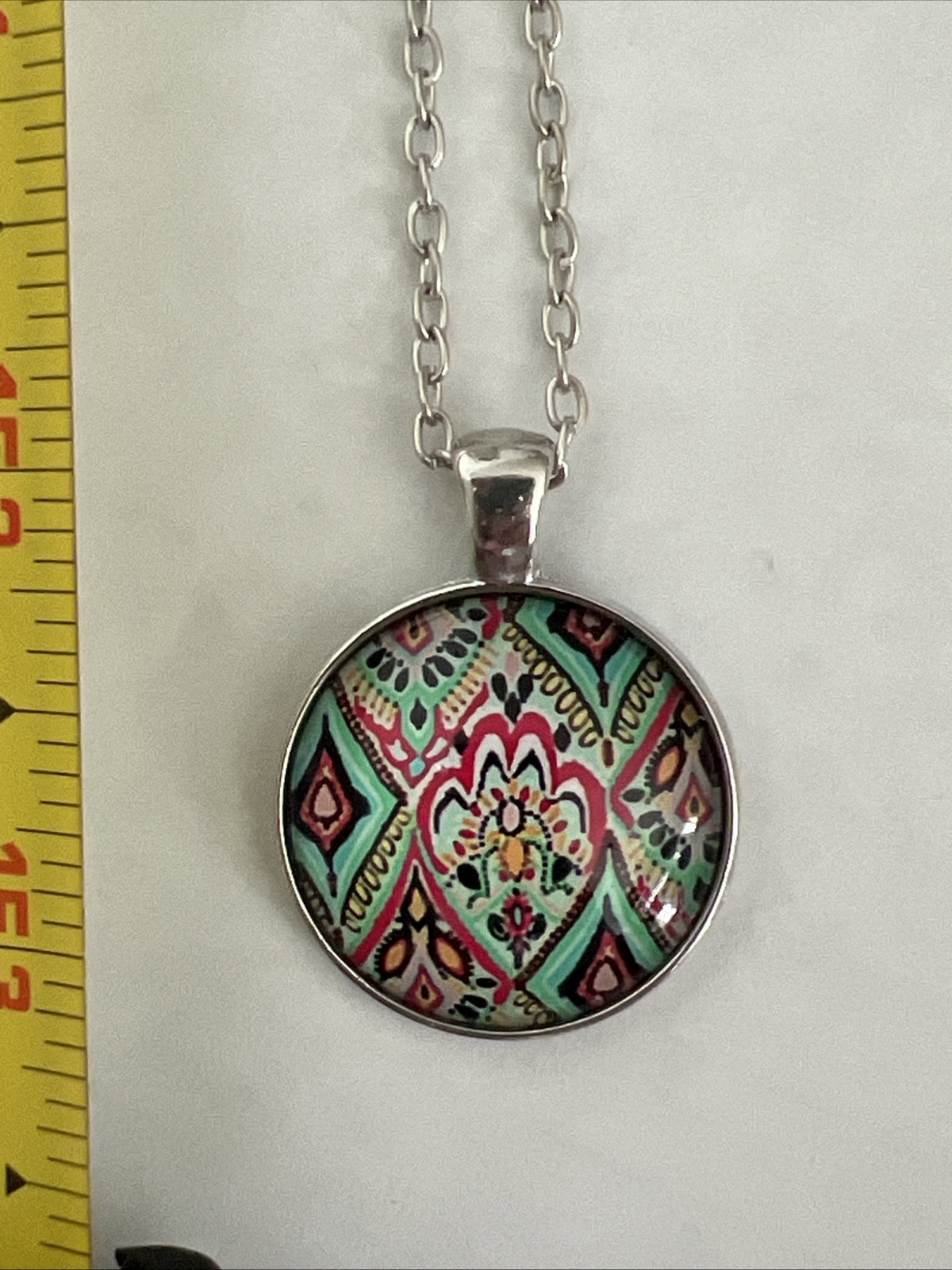 Silver Tone Chain Necklace Round Pendant Beautiful Multi Color Design