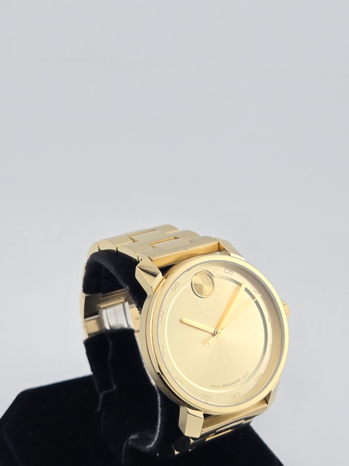 Movado Bold Access Men’s Gold Tone Swiss Watch – 3600912