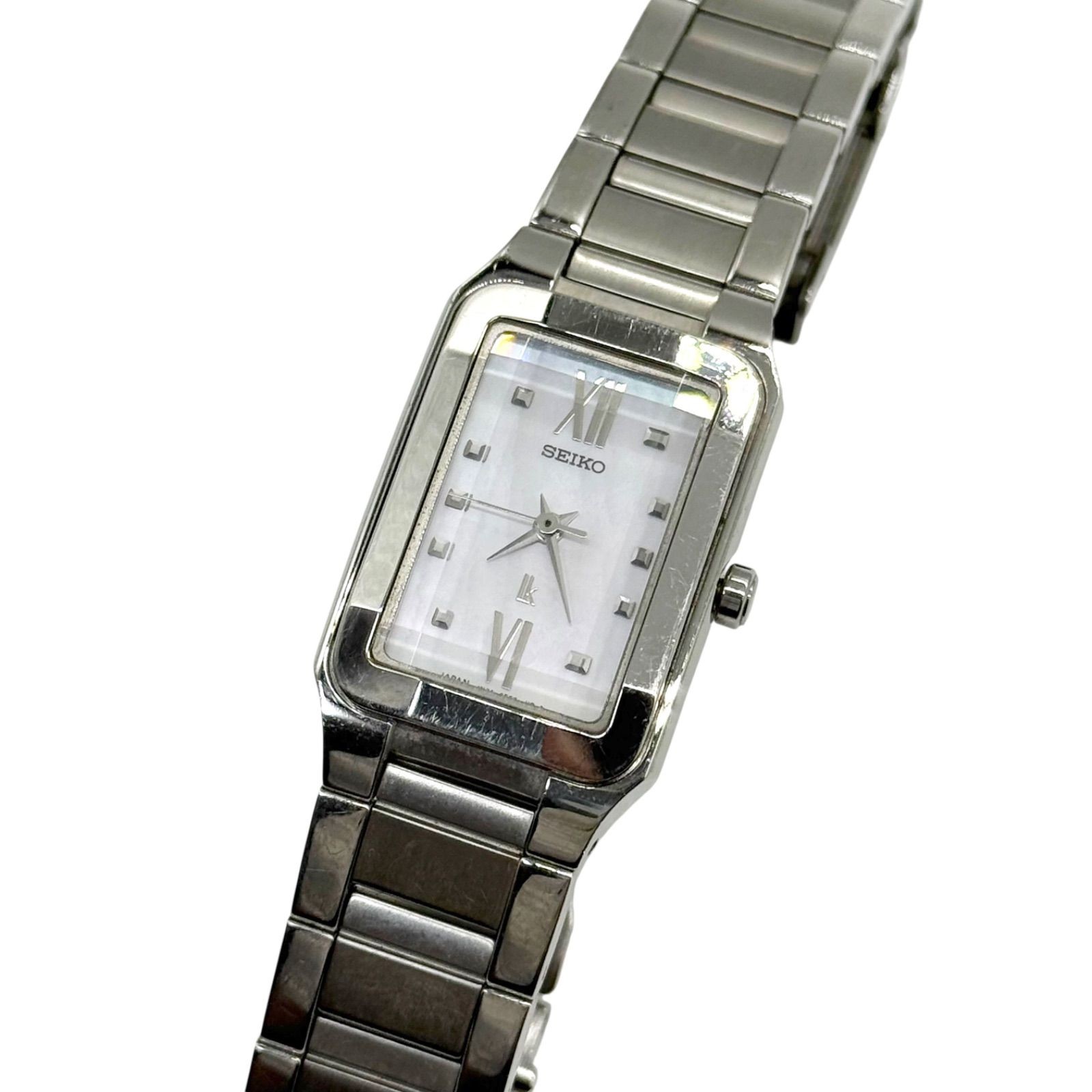 Working SEIKO LUKIA wristwatch shell dial square silver ladies quartz QZ 3 hands