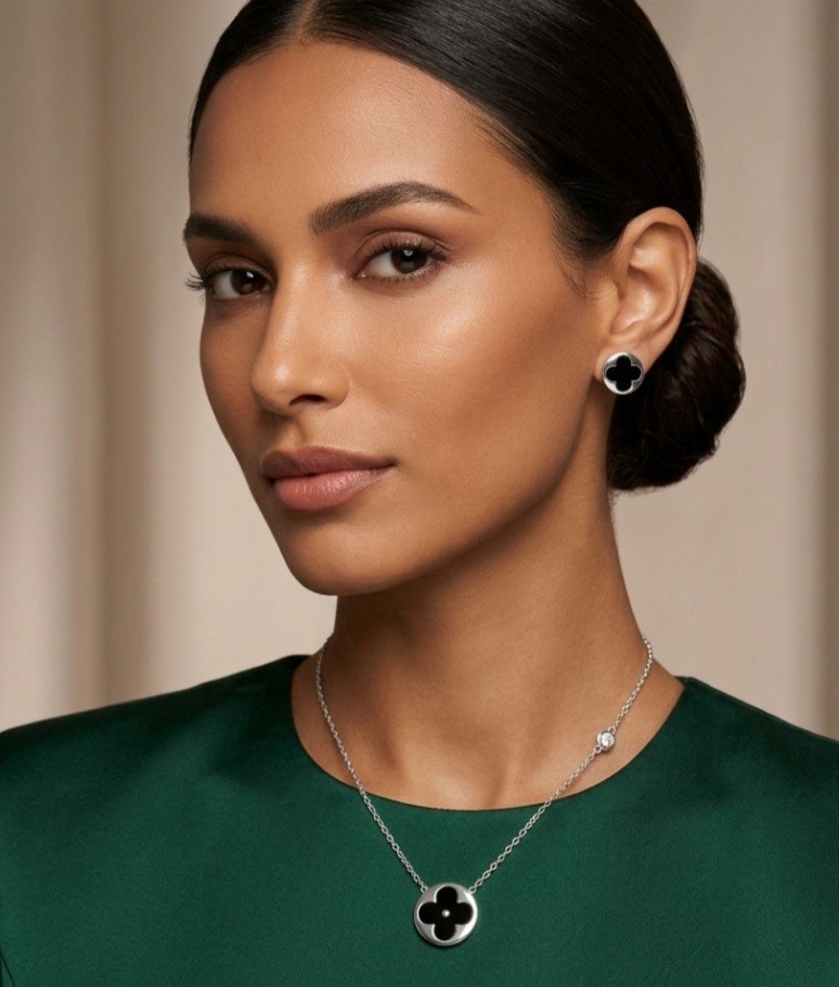 925 Sterling Silver Black Enamel Clover Necklace & Stud Earrings Set Signed