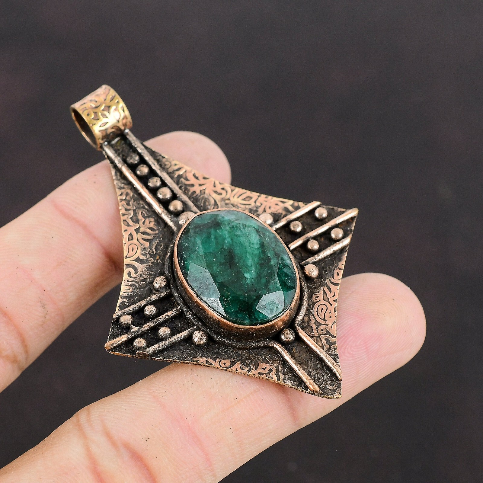 Valentines Deal Zambian Emrald Gemstone Mother Engagement Pendant Jewelry Copper