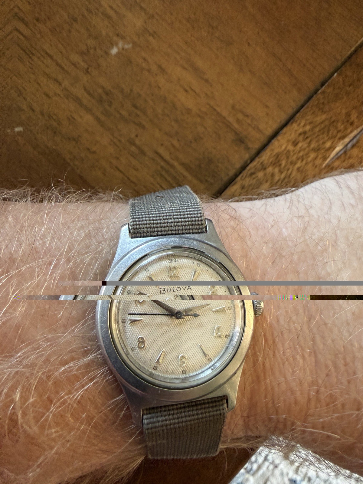 Vintage 1956 Bulova L6 Manual Wind Stainless Steel Textured Dial Runs Great