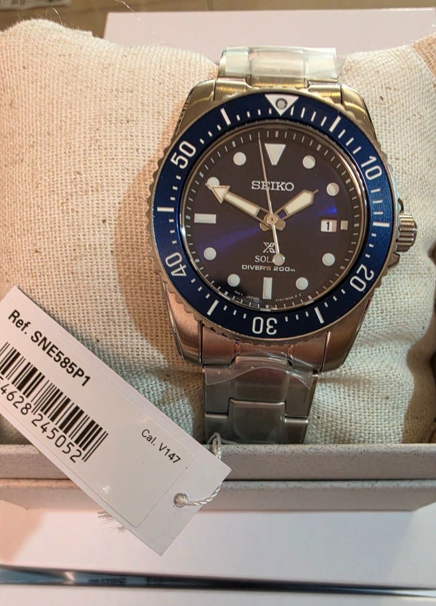 SEIKO ProspeX SNE585P1 Diver’s 200m Watch BLUE Date Steel Sapphire Sunray Scuba