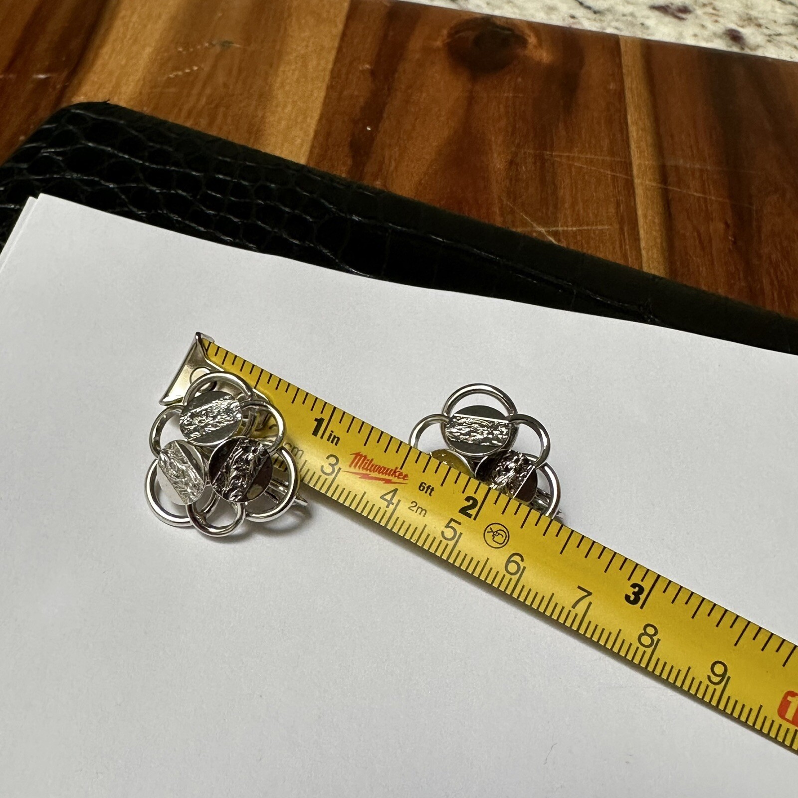 Signed SAC – Silver Tone Clip-on Clip On Earrings