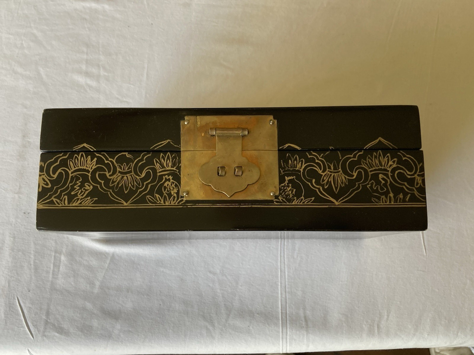Mid Century Black Lacquer Asia MOP Inlaid Jewelry Box With Removable Tray