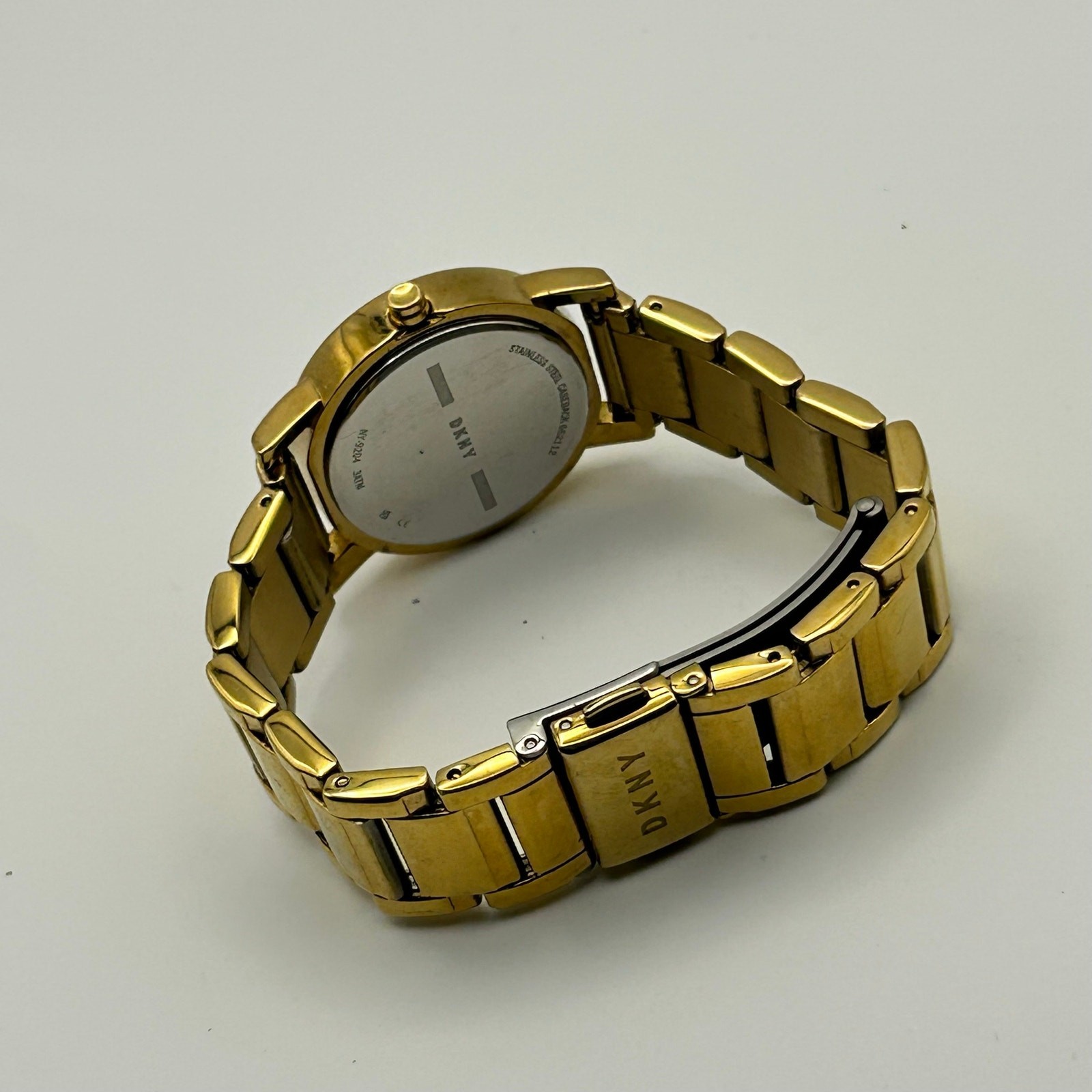 DKNY Soho Gold-tone Crystal Bezel White Dial St. Steel Watch New Battery