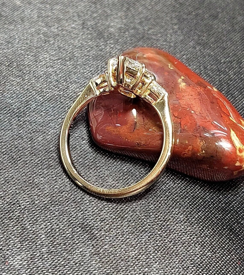 Marquise Cut IGI Certified Diamond Ring Lab Grown 1.8 Ct 14k Yellow Gold VVS E F