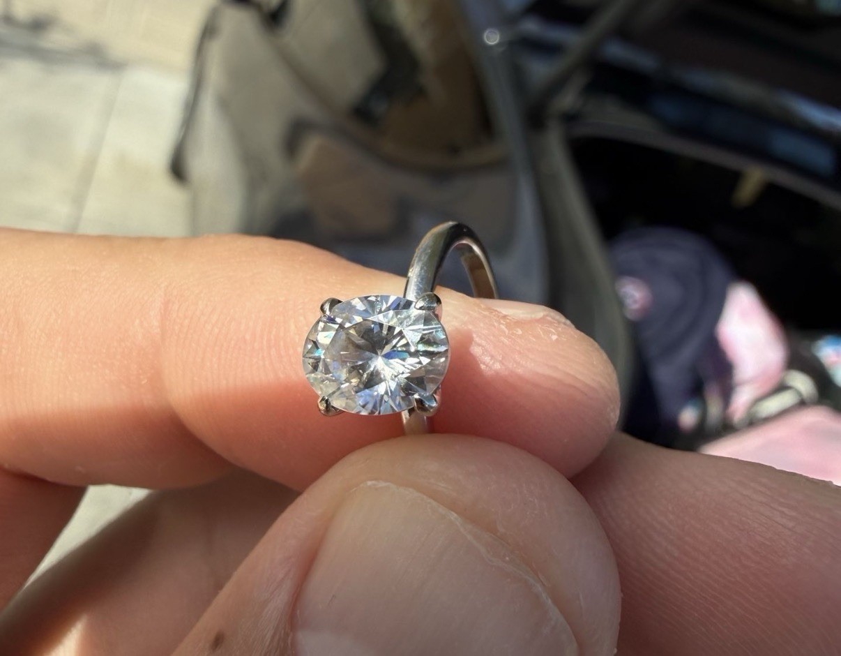 MoissaniteCo 1.5ct Oval Moissanite 14K White Gold Ring Size 5.25 ENR409-OV