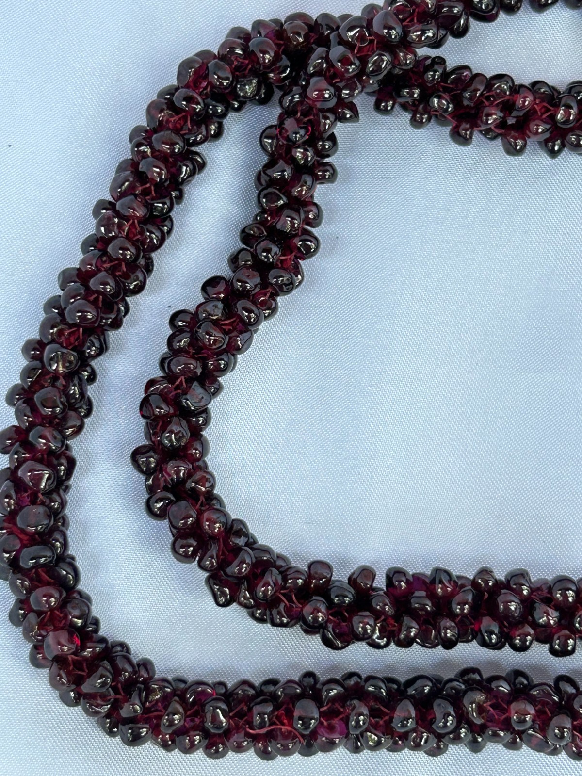 VTG NATURAL RED GARNET BEADED WOVEN ROPE NECKLACE26″ BOHO GEMSTONE STATEMENT