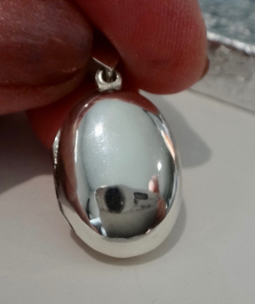 Sterling Silver 30x15mm 4 gram Plain Bubble Oval 2 Picture Photo Locket Charm!