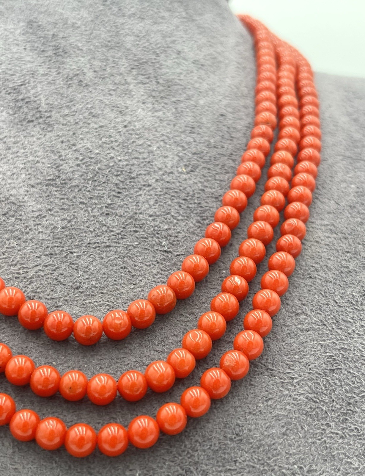 Natural Mediterranean Red Coral 3 Strand Necklace 5mm 18kt Gold 62g Made Italy