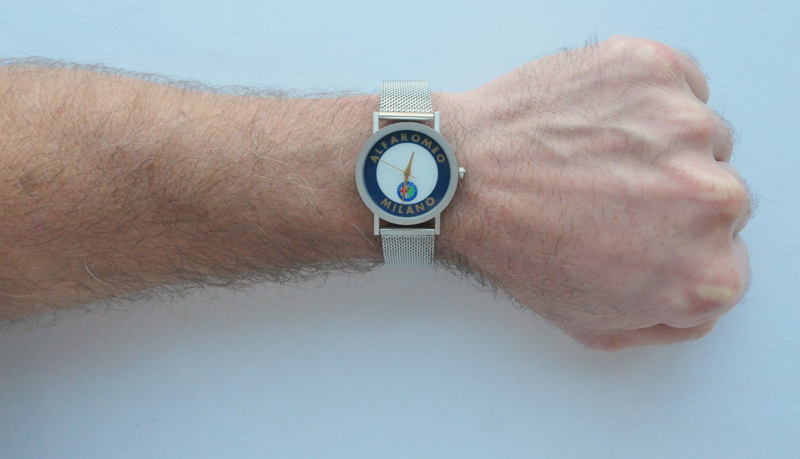 Alfa Romeo Milano Spider Classic Driver Pilot Racing Sport Car Accessory Watch