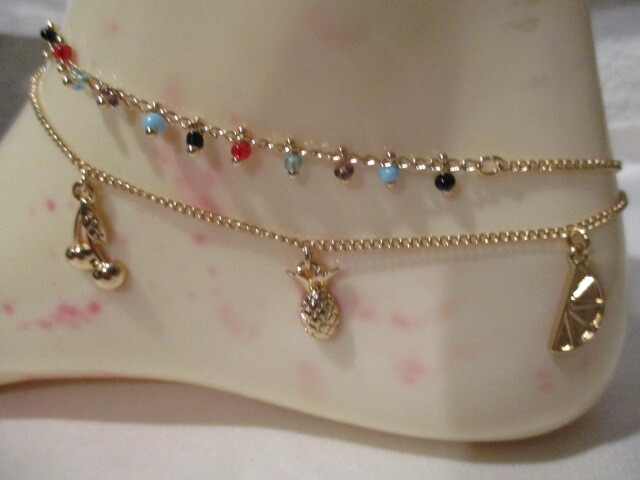 AVON Summertime Fun 2 Piece Anklet Set Goldtone “Fruits” 10″ Beaded w/3 Fruits