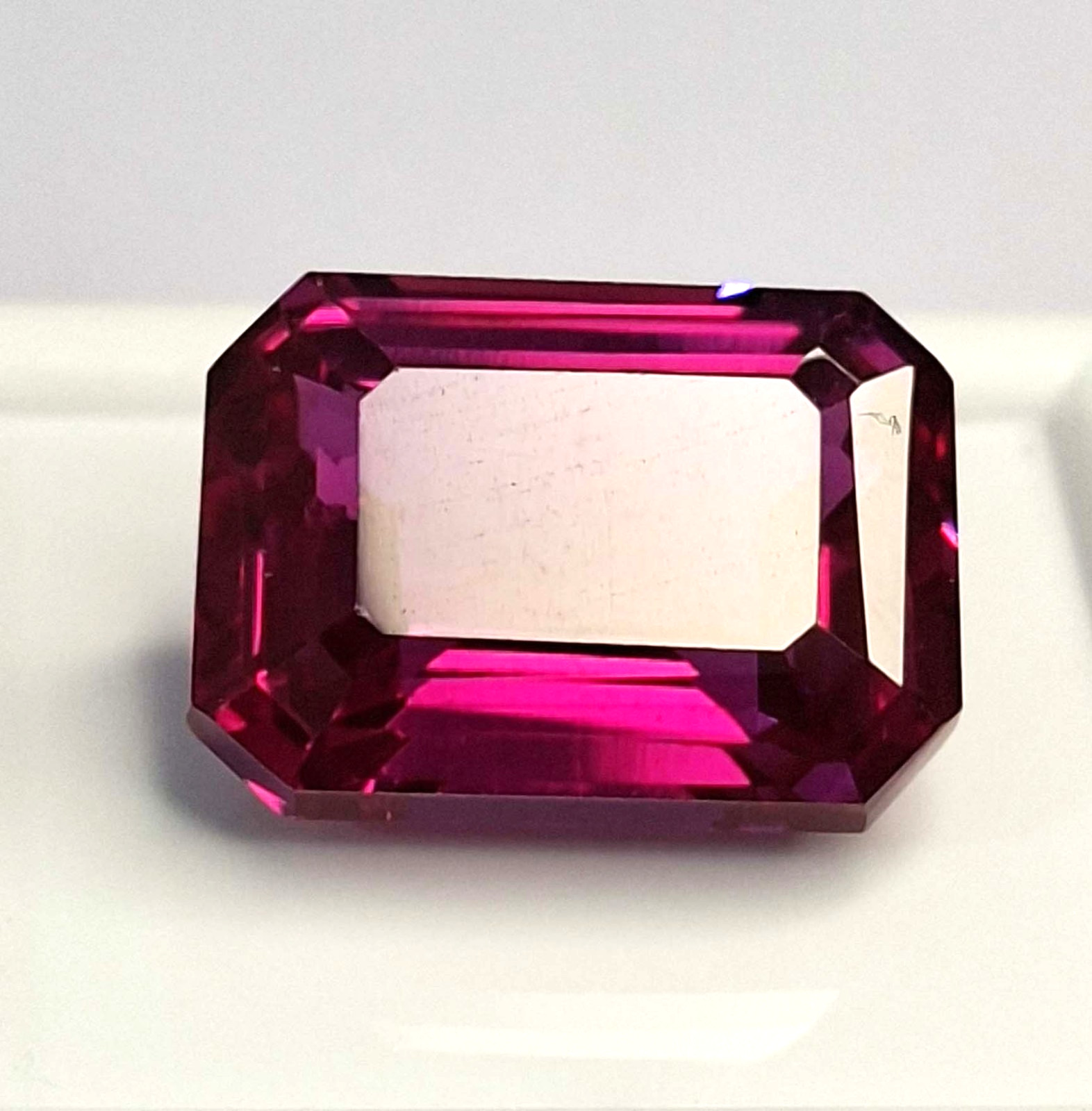 Rhodolite Garnet Natural 13-15 Ct Emerald Cut Certified Loose Gemstone SP848
