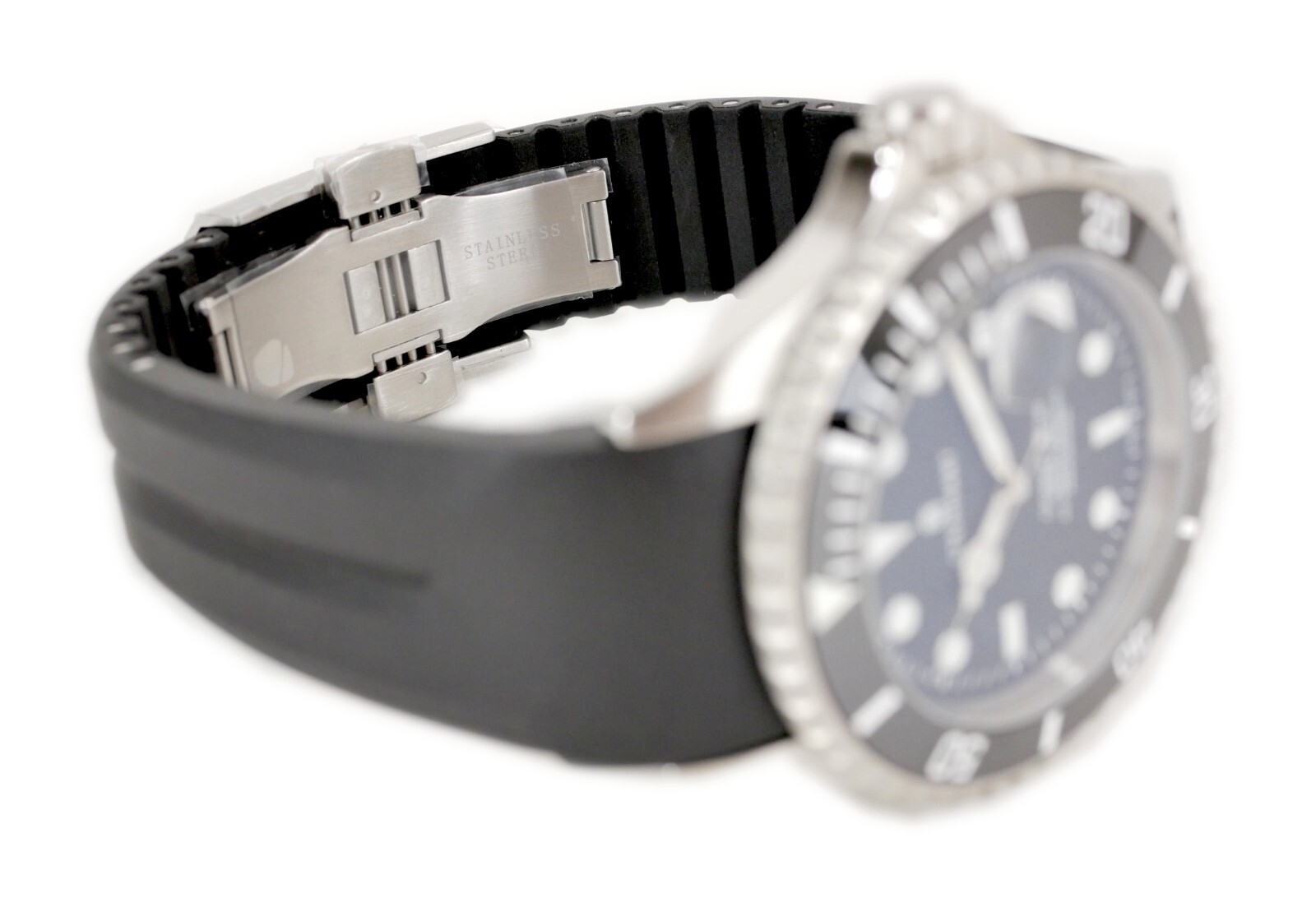 Steinhart Ocean One 39 Black Ceramic Automatic Swiss Dive Watch 103-0981 Slicone