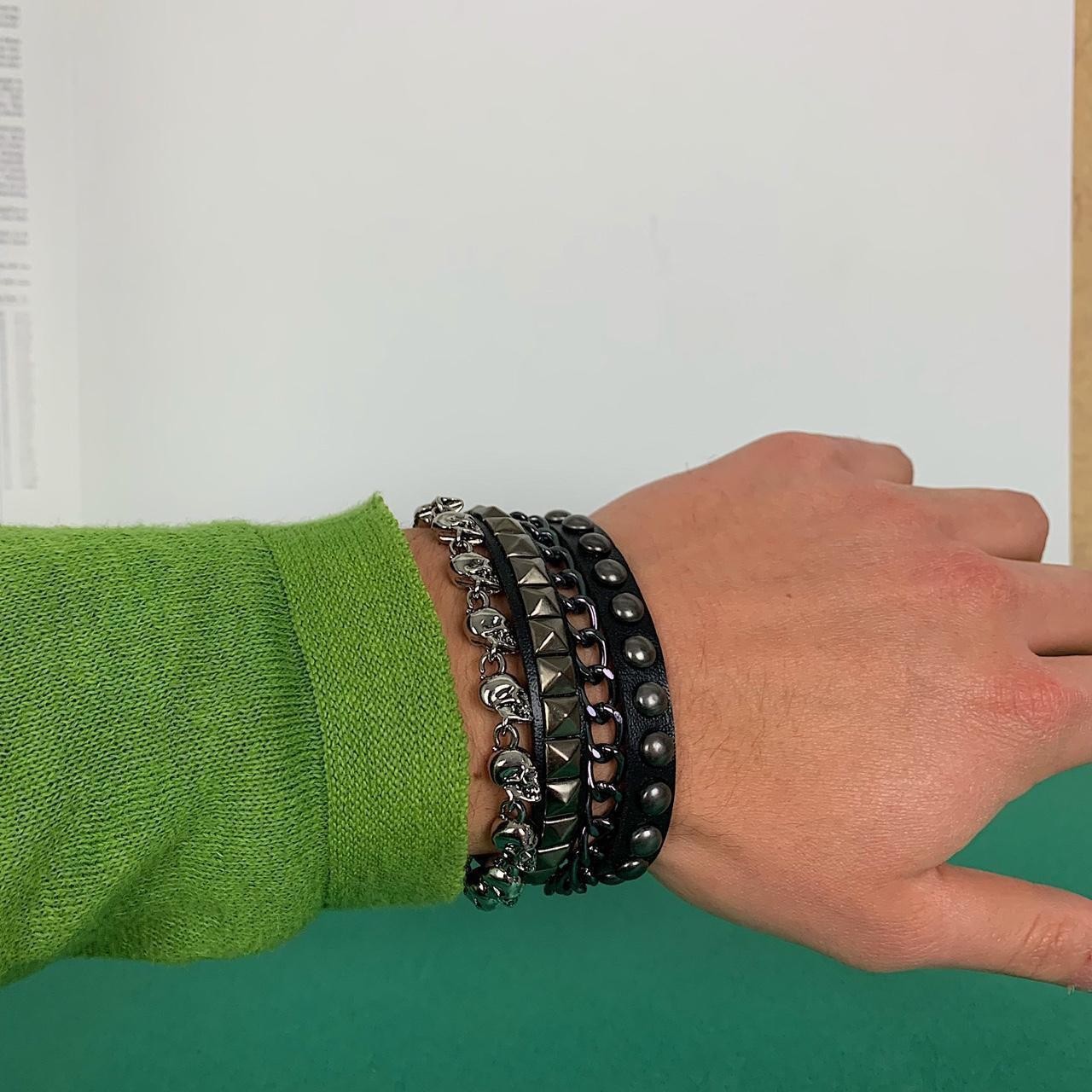 Grunge Y2K style Black and silver studded spike bracelet set