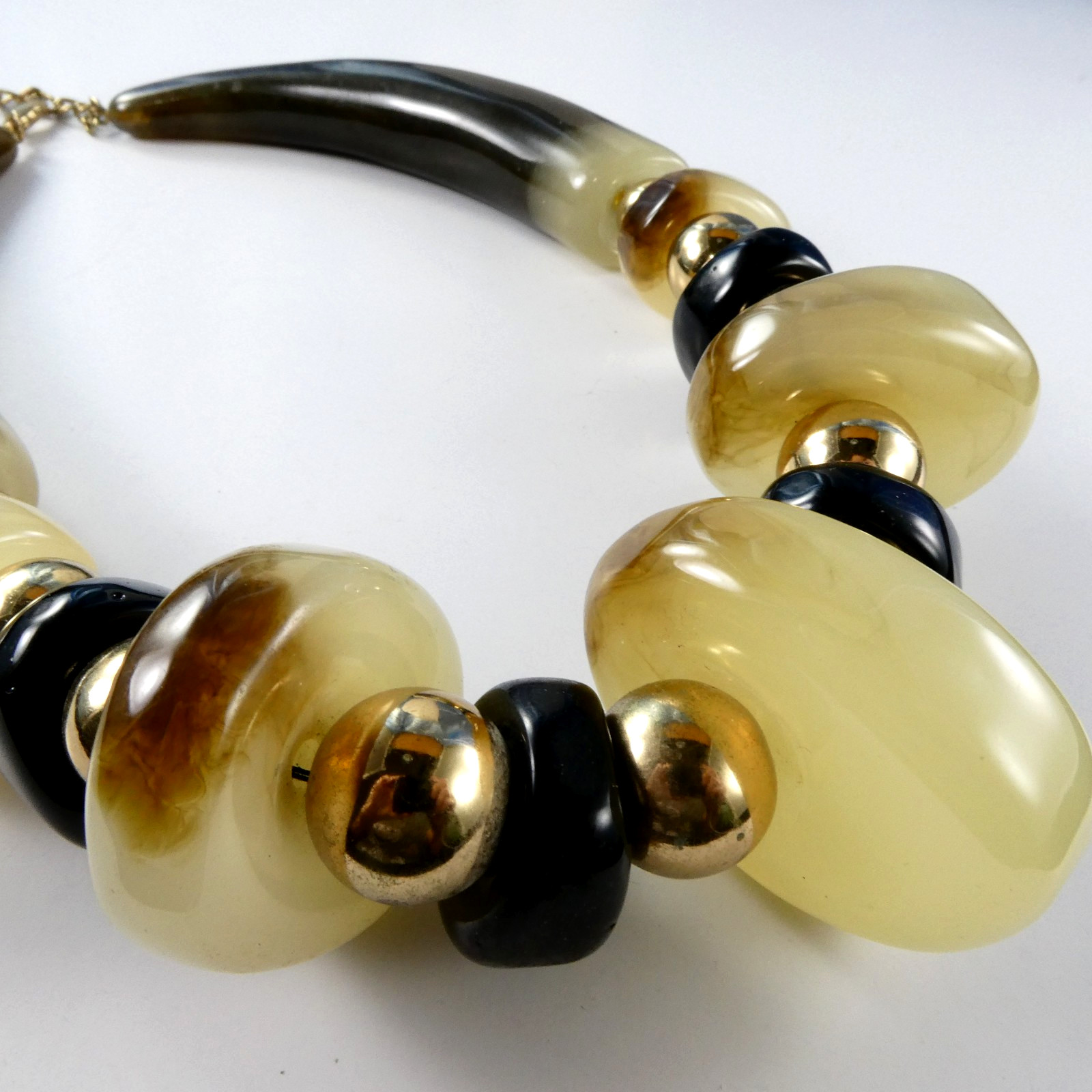 Vtg Lucite Acrylic Fashion Necklace Thick Chunky Nice Quality w/ Gold Beads