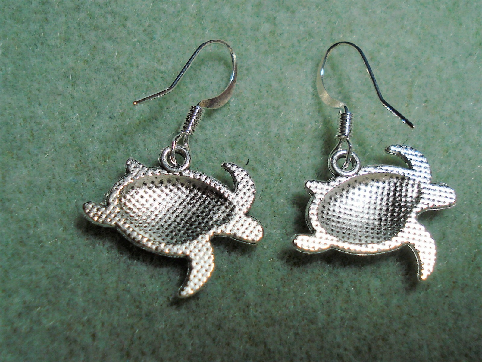 1 1/4″ Drop Dangle Swimming Sea Turtle Silver Plated Earrings on SP Earwires