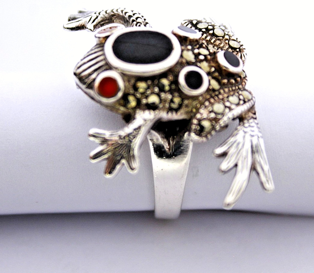 RARE HANDTOOLED STERLING SILVER MARCASITE ONYX, CARNELIAN EYES RING Sz8.75 10.5g