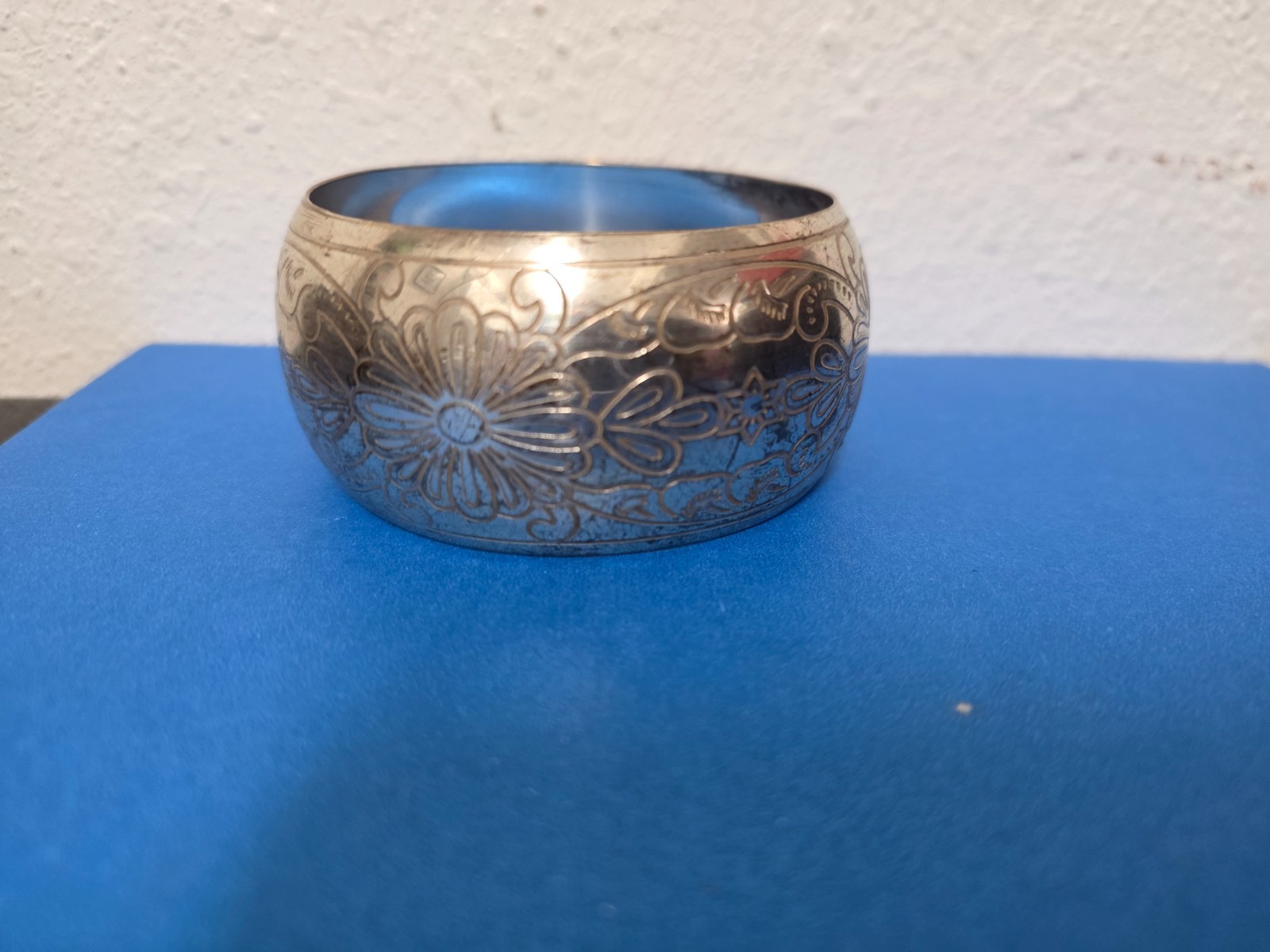 Vintage Bangal Bracelet Floral 1.6 Ounces
