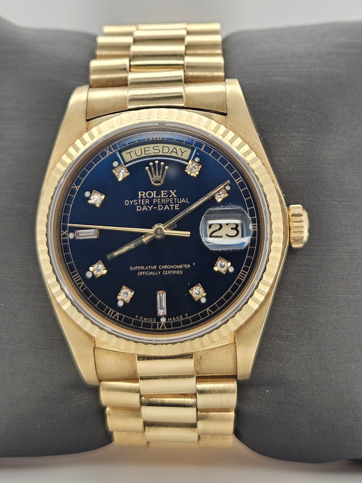Rolex Day-Date President 18k Yellow Gold Blue Diamond Dial 36mm Watch 18038