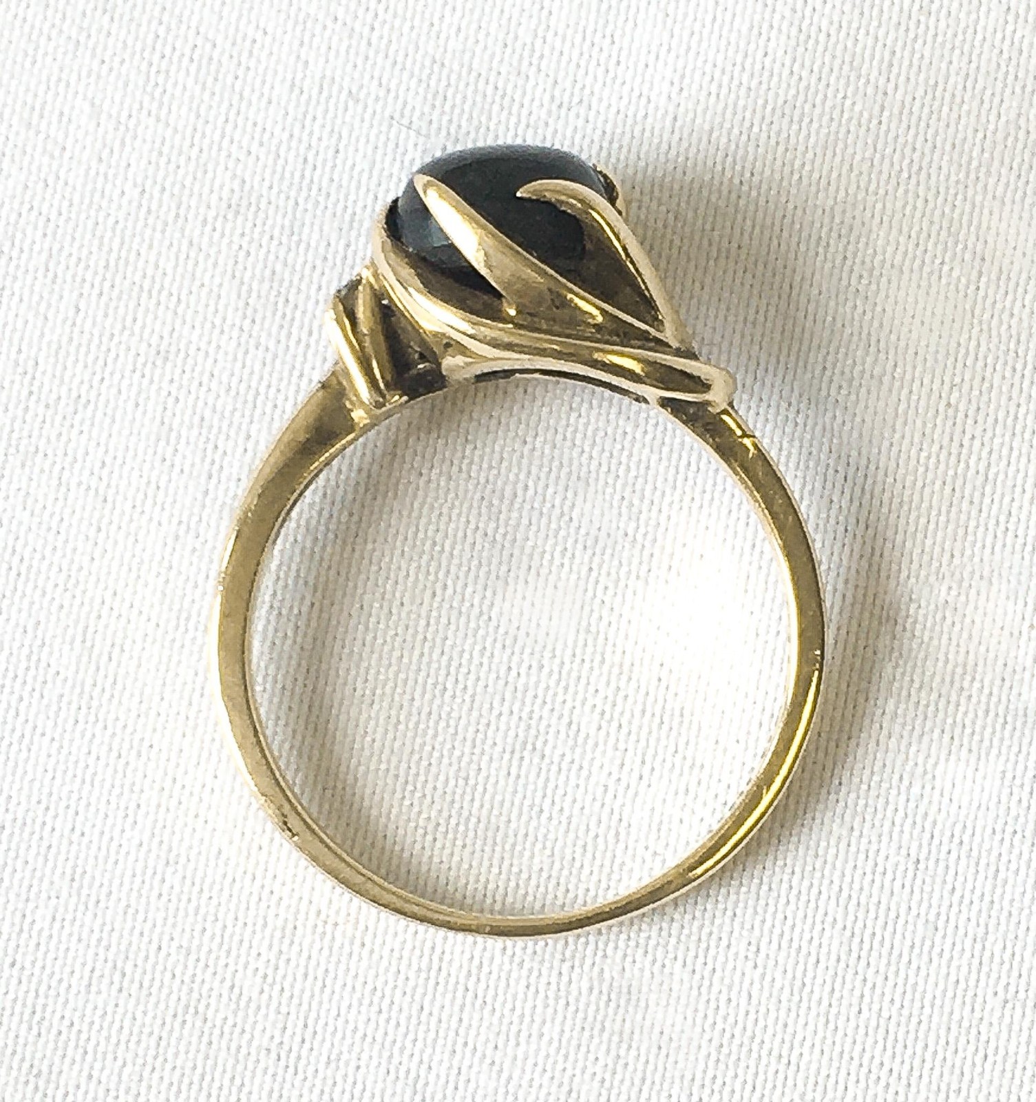 Vintage Deson 10K Yellow Gold Black/Dark Gray Cat’s Eye Ring, Sz. 5.75
