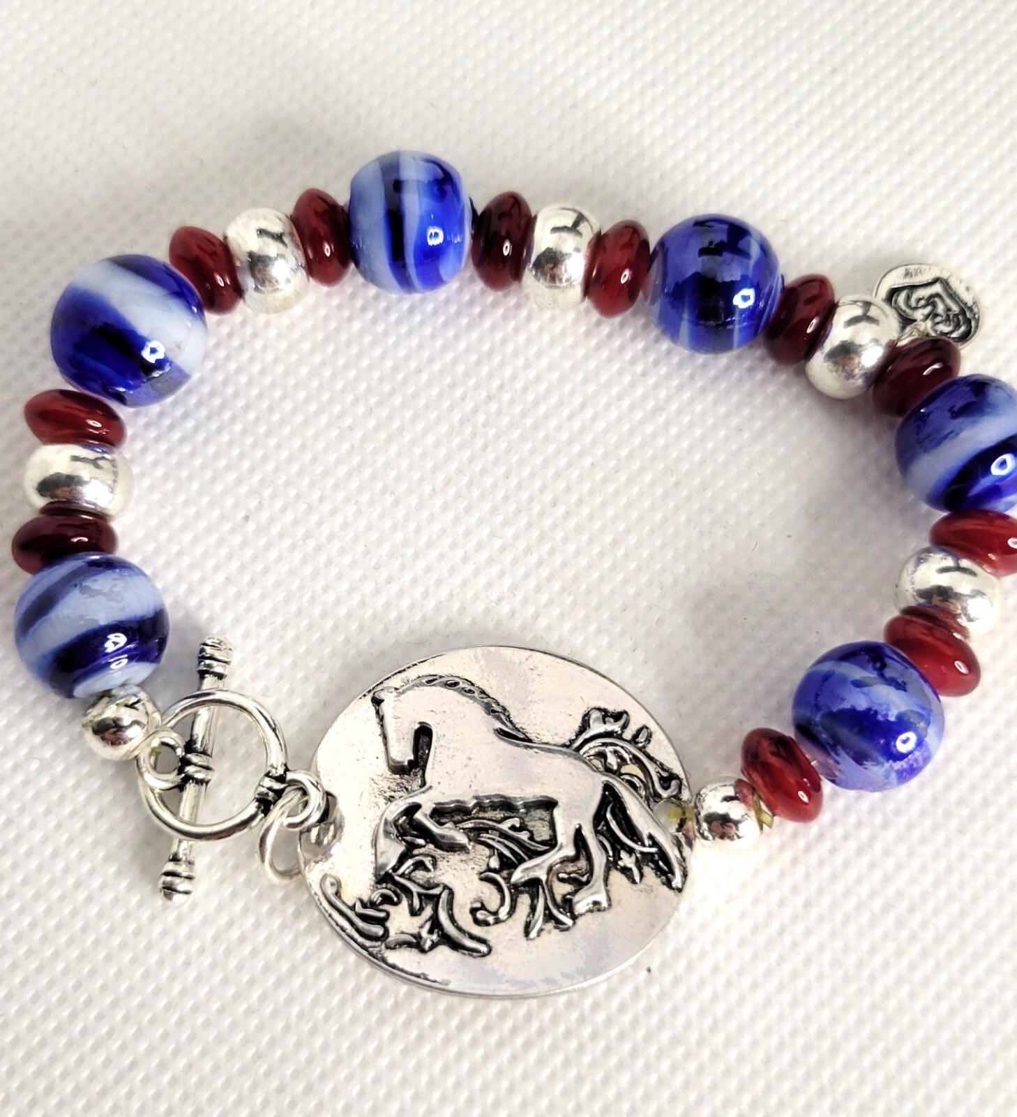 Beaded Horse Pendant Bracelet Silver Red Blue Beads Toggle Clasp 8.5″ Stretch