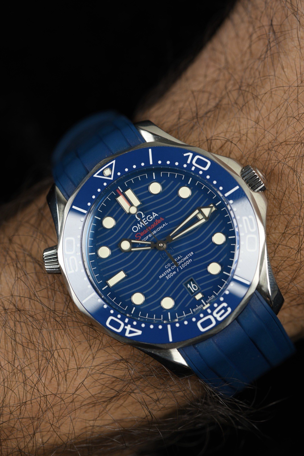 Omega Seamaster Professional 300M 42mm 210.32.42.20.03.001 | 2025 Box & Papers