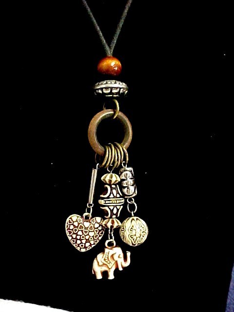 Vtg Tribal Boho Carved Wood Heart Elephant Fetish Silver Beads Necklace 32″