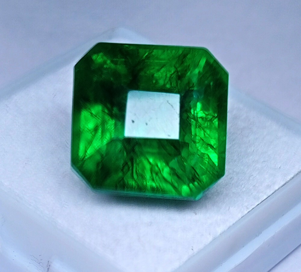 Natural 13.30 Ct Colombian Green Emerald Certified Asscher Shape Loose Gemstone