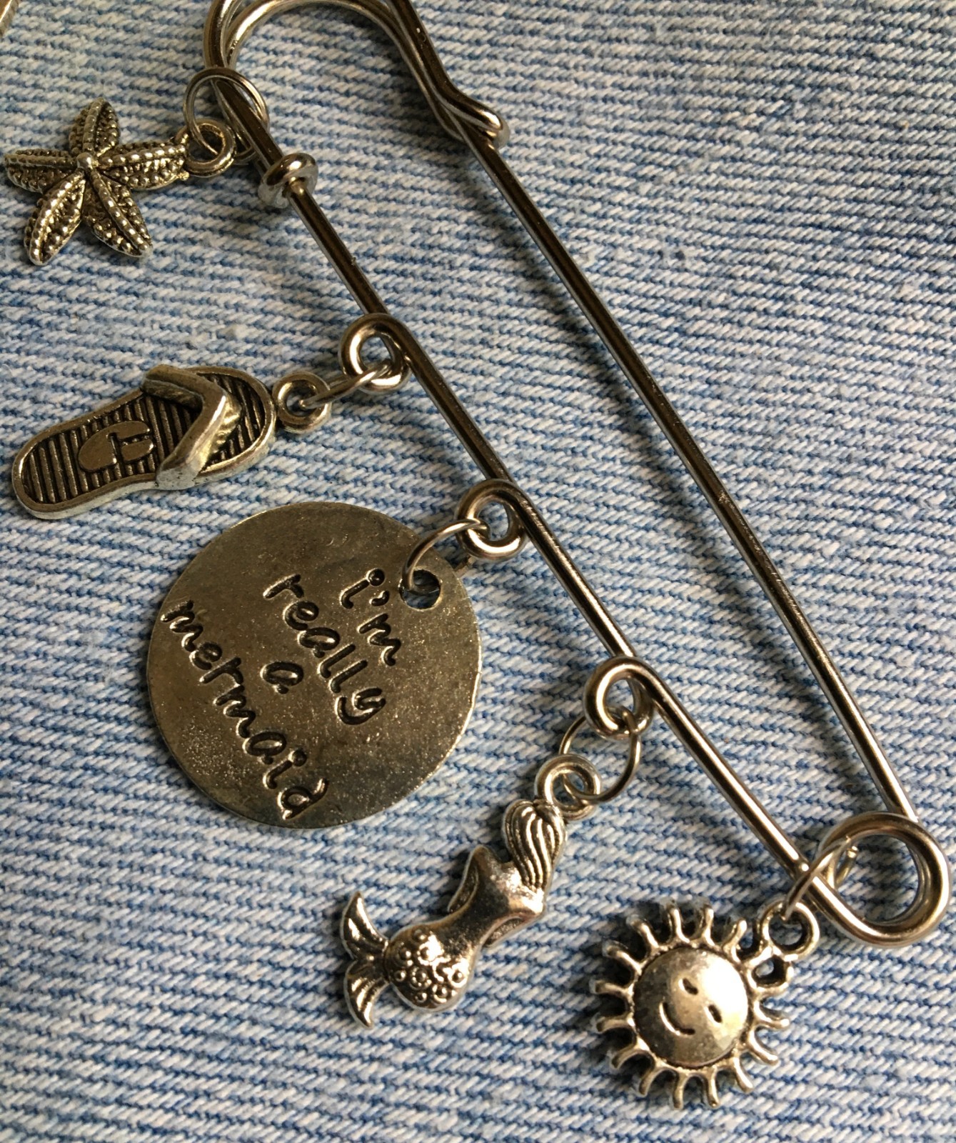 3″ BIG SAFETY PIN w/ BEACH THEME CHARMS – Hanging Flip-Flop Mermaid Starfish +