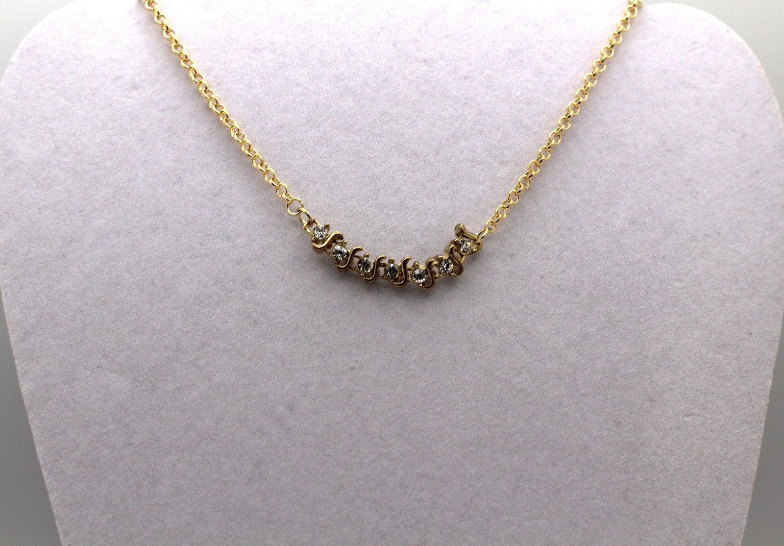 Handcrafted 21″ gold chain with 7 zirconias pendant necklace