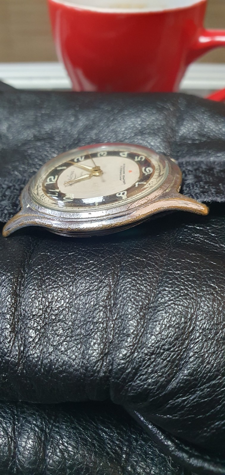 Vintage Men’s Lisona De Luxe Watch, French-Made Cal. HP 127, Mid-20th Century