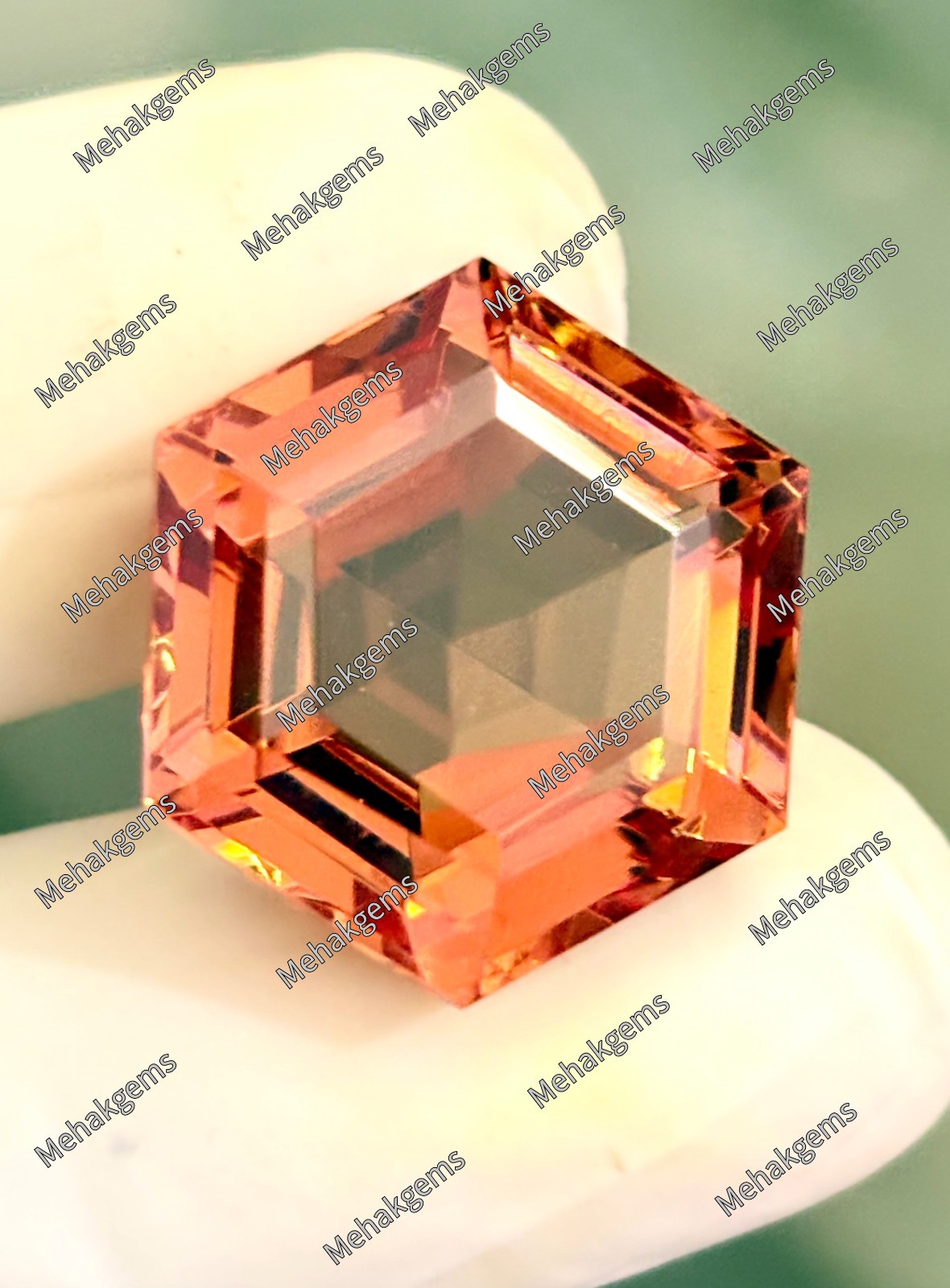36 Ct Zultanite Gemstone, Color Changing Diaspore, Hexagon Cut, Jewelry Making
