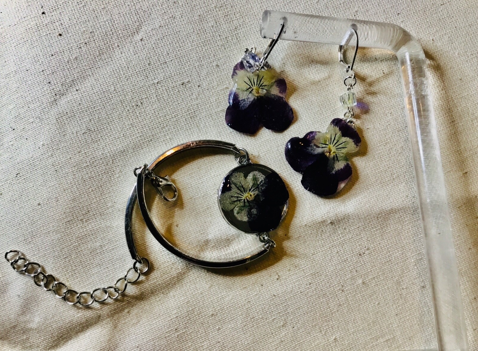 Violet Whispers – Botanical Viola Flower Jewelry Set | Handmade Bracelet